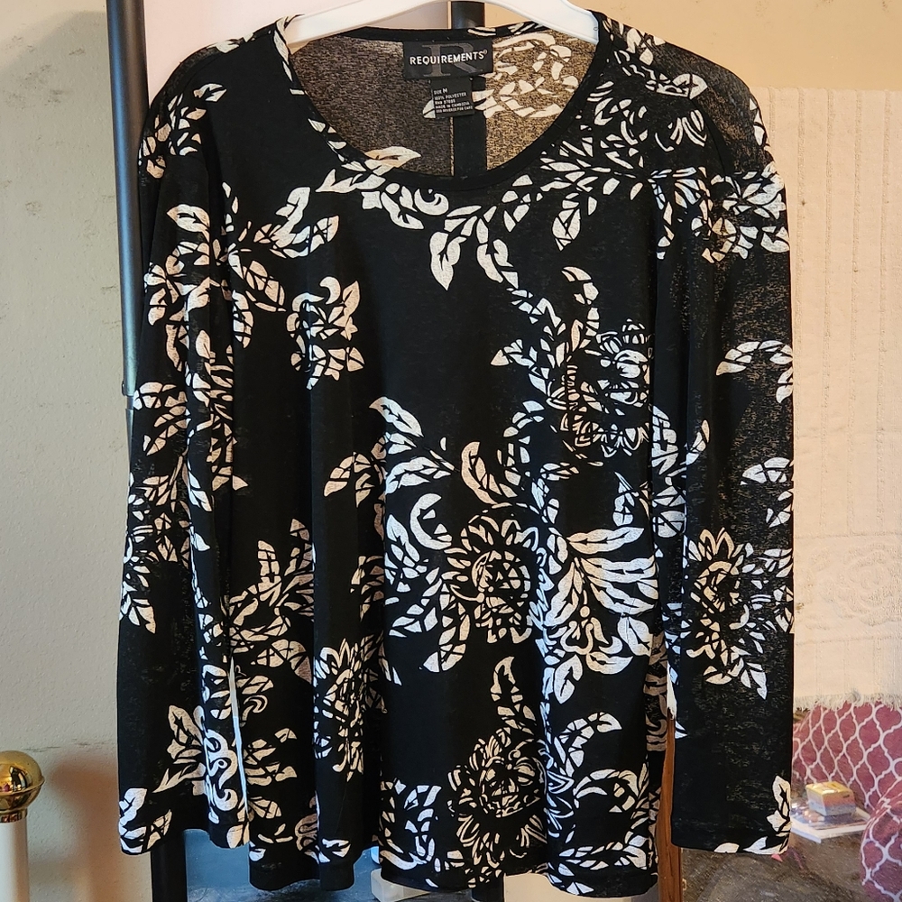 Requirements Black-and-White Floral Graphic Blouse